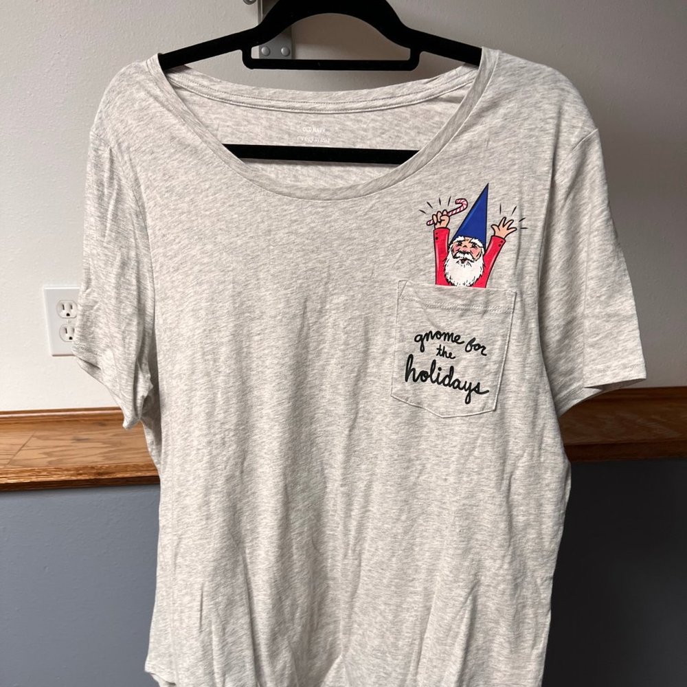 Old Navy Gnome for the Holidays T-Shirt